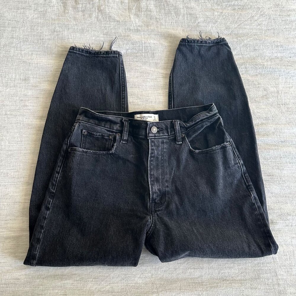 Abercrombie & Fitch Black The 80's Mom High Rise Jeans - Picture 4 of 10
